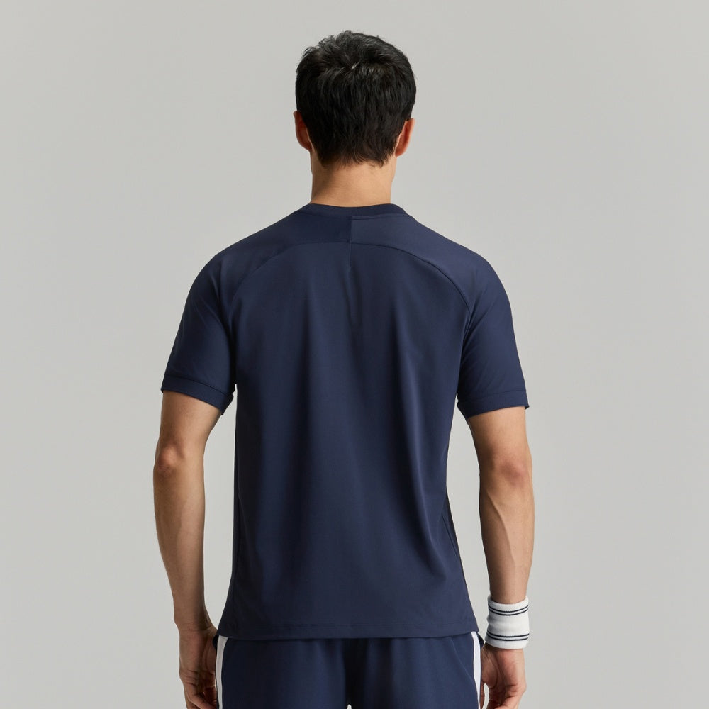 Wilson-男款-服飾-上衣-短袖T恤-海軍藍